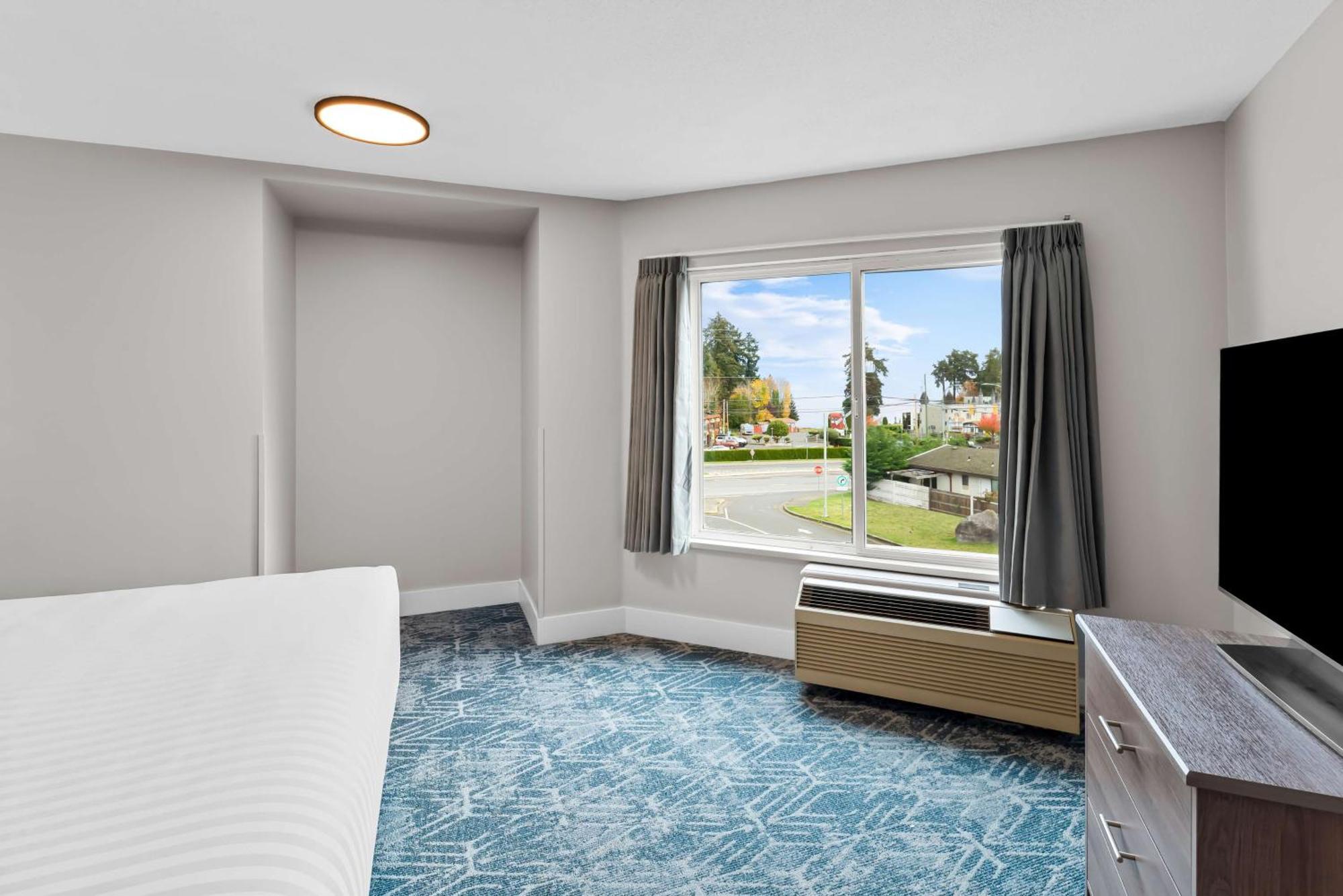 Feng, Bw Signature Collection Hotel 3*