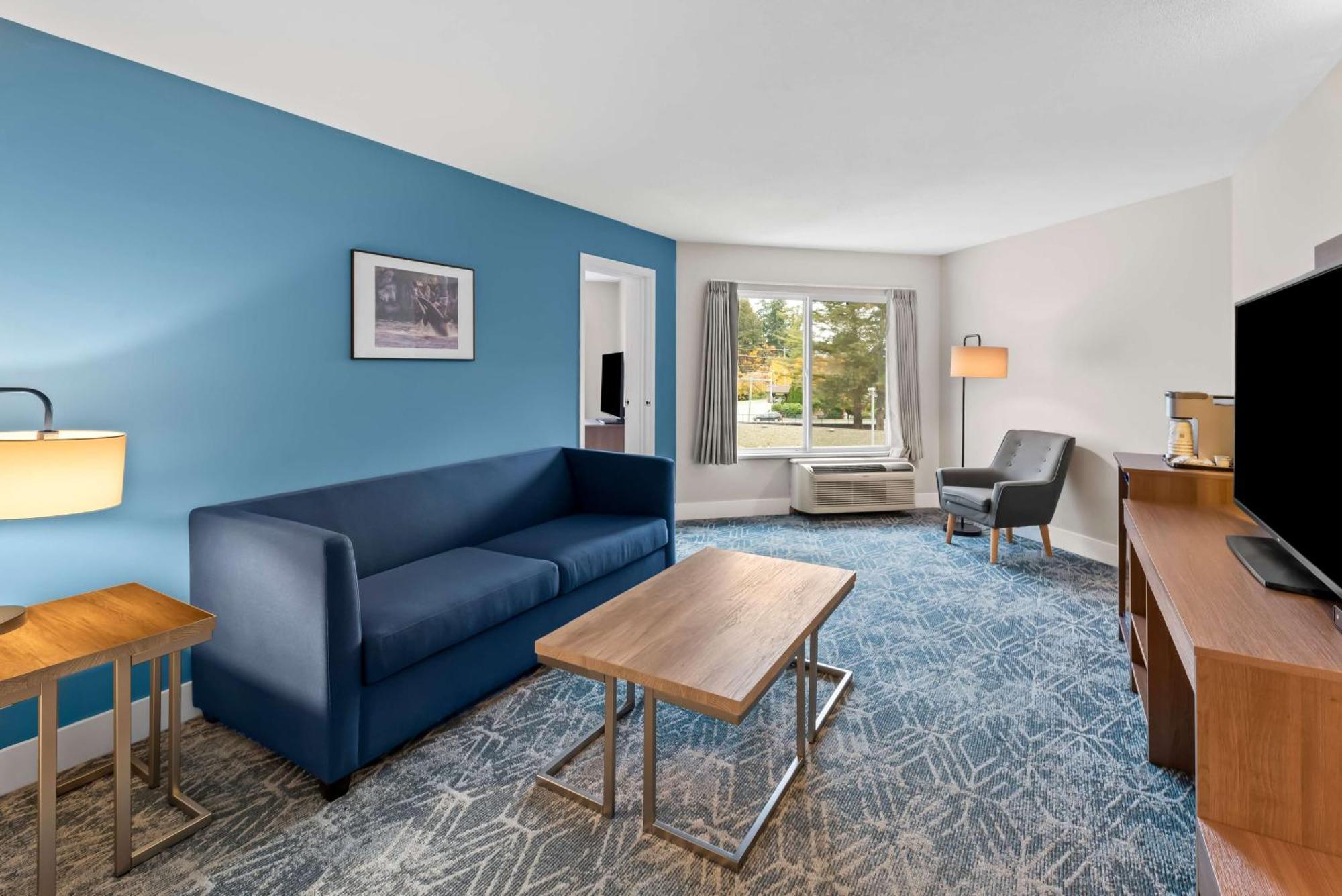 Feng, Bw Signature Collection Hotel Parksville
